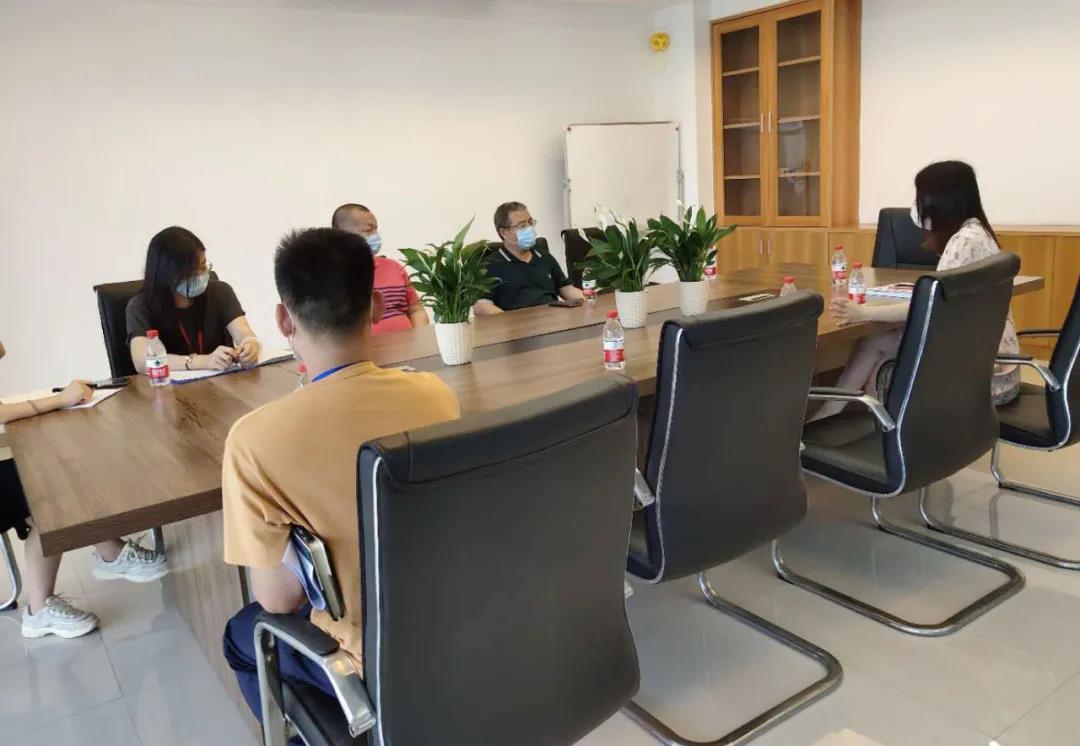 黨工委副書記、管委會副主任黃晨光一行領導蒞臨我司視察走訪(圖1)